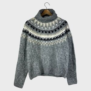 H&M Nordic-Knit Gray Turtleneck Sweater